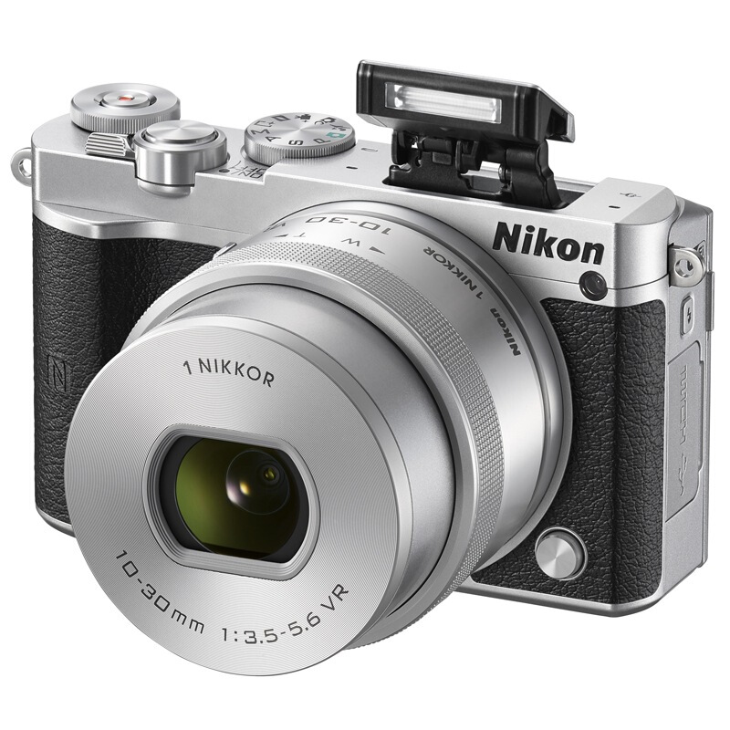 尼康（Nikon） J5 微單相機（J5+1 10-30mm f/3.5-5.6 PD鏡頭套機銀色）_http://gzyiqian.cn/img/sp/307/d5e2e374-dd47-4cc7-bcce-c5ebb050b9c4.jpg