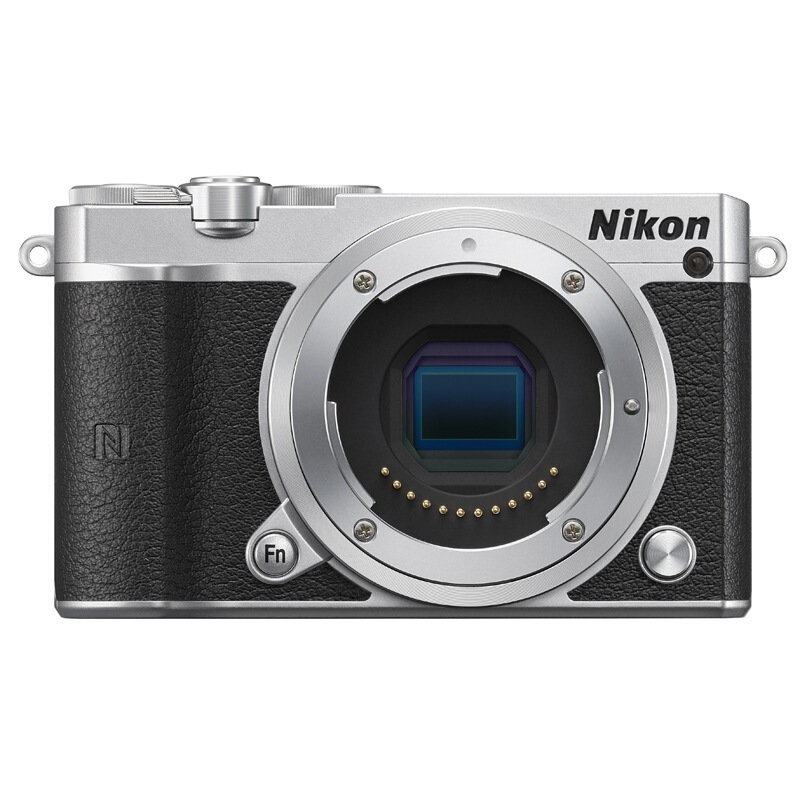 尼康（Nikon） J5 微單相機（10-100mm f/4-5.6鏡頭套機銀色）_http://gzyiqian.cn/img/sp/307/fc7fc9c3-dbae-44c9-8db9-3a66db6c016d.jpg